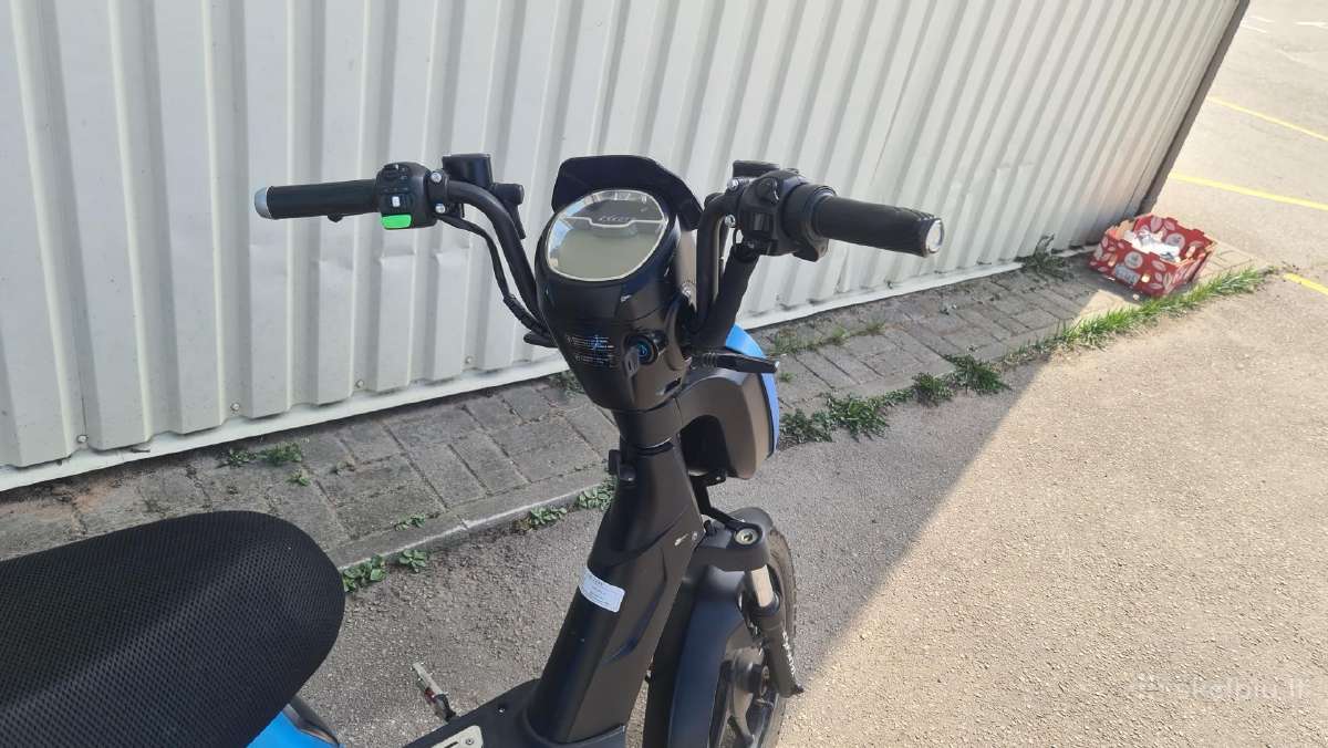Elektrinis motoroleris Escuta - nuotraukos Nr. 4