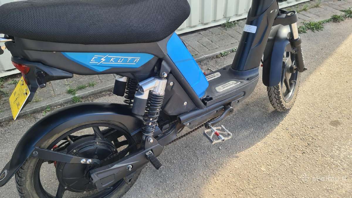 Elektrinis motoroleris Escuta - nuotraukos Nr. 7
