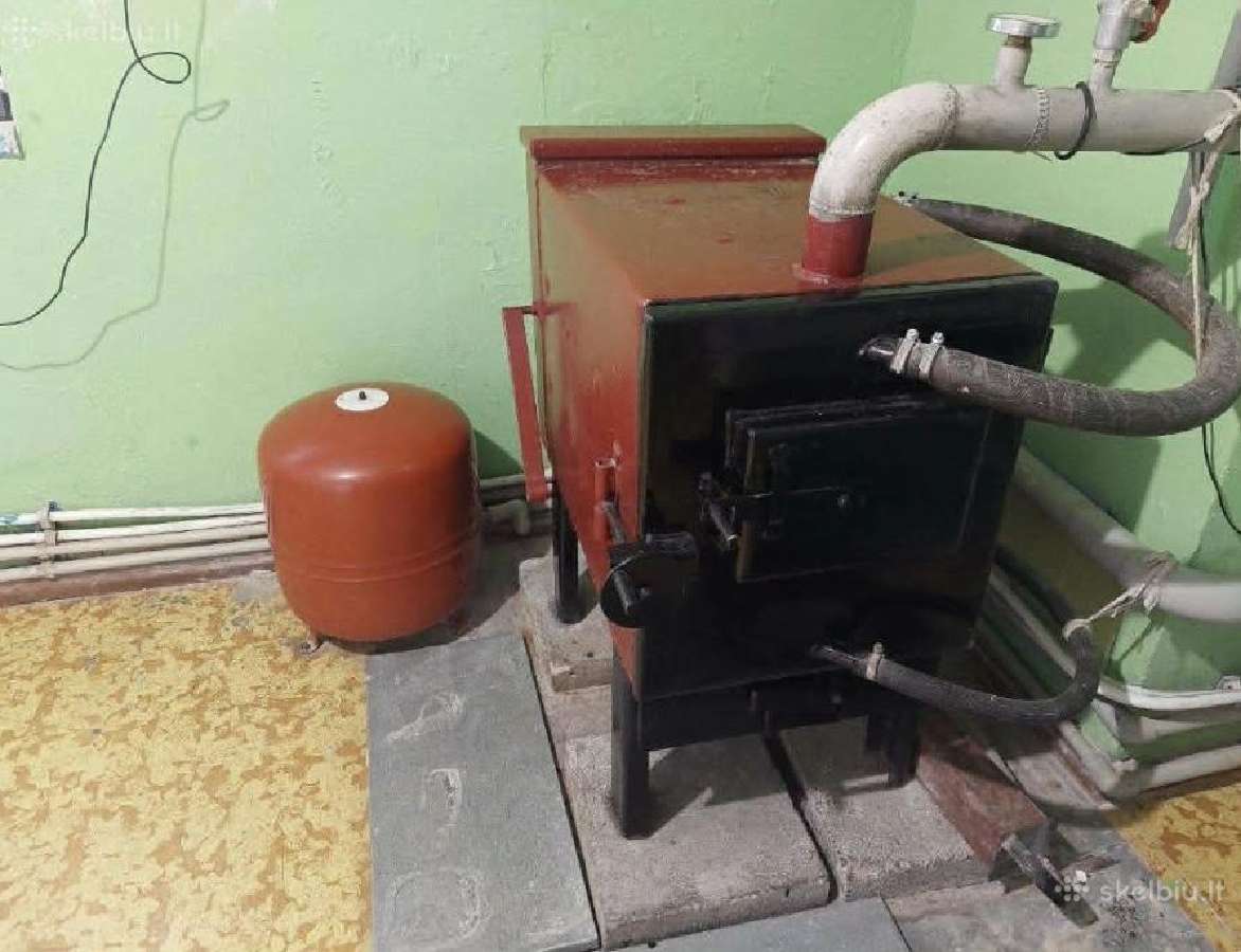 Kieto kuro katilas su sleginiu indu