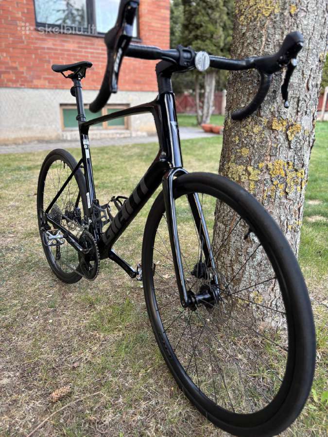 Parduodamas Giant Defy Advanced dviratis