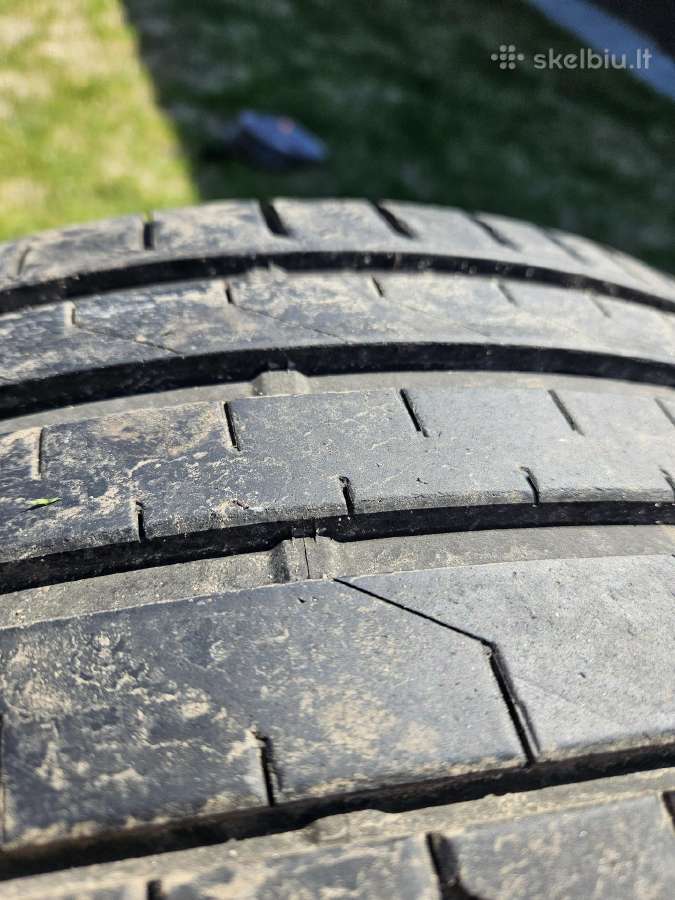 Falken Azenis Fk520 245/40 R18 97y XL