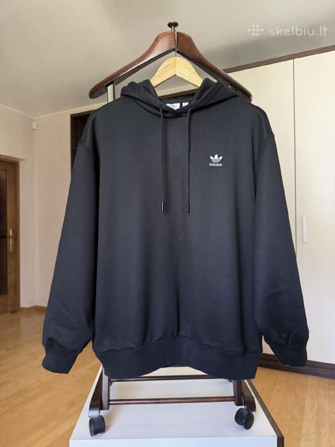 Adidas juodas džemperis