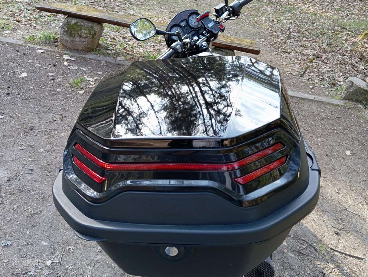 Nauja motociklo daiktažėžė