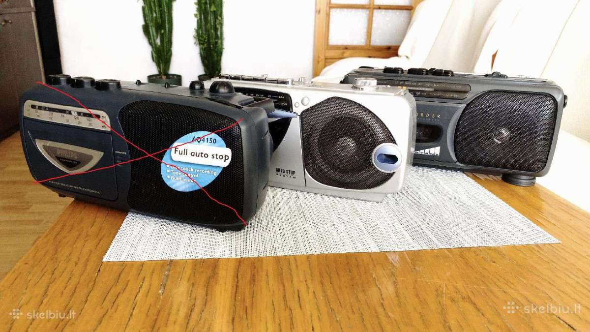 Kompaktiškos magnetolos.
