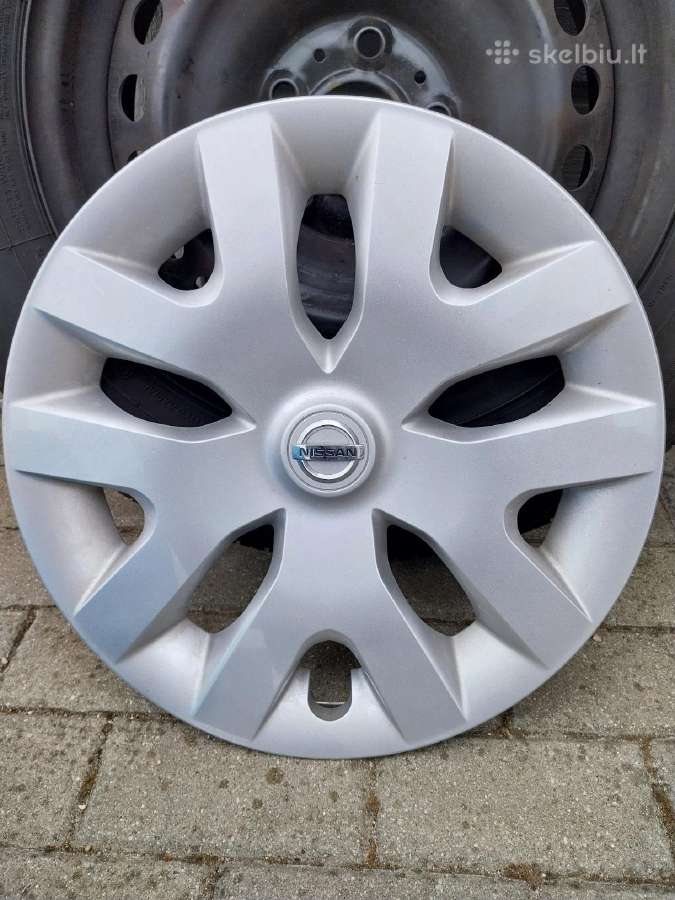 Nissan Bridgestone R16 padangos su ratlankiais