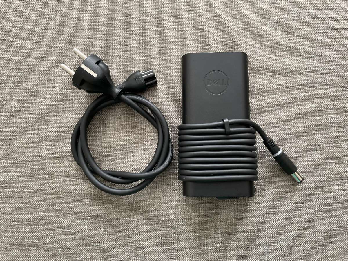 Dell 180w kroviklis