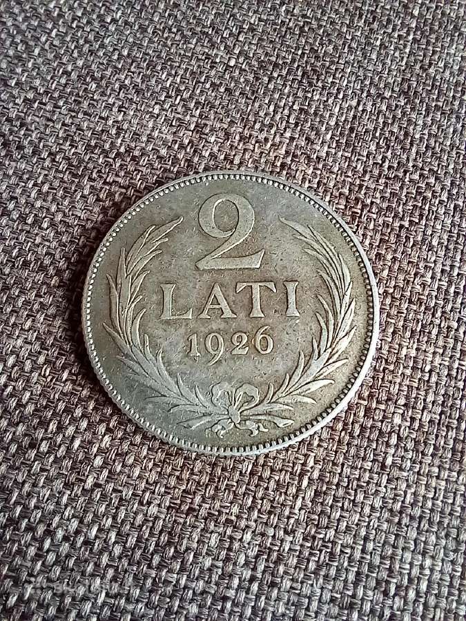 2 latai 1925