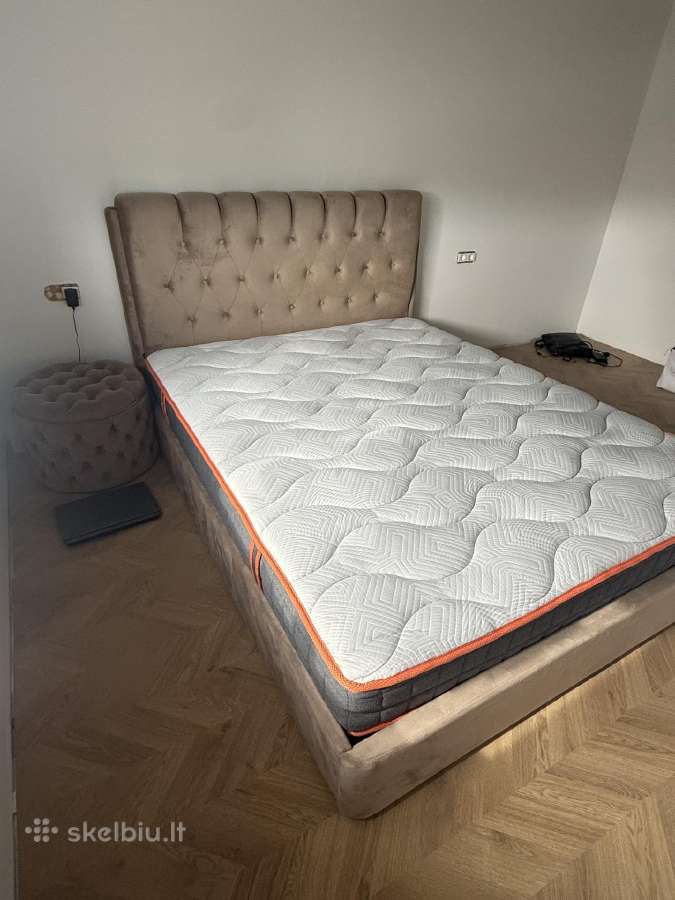Parduodam dvigule lova 160*200