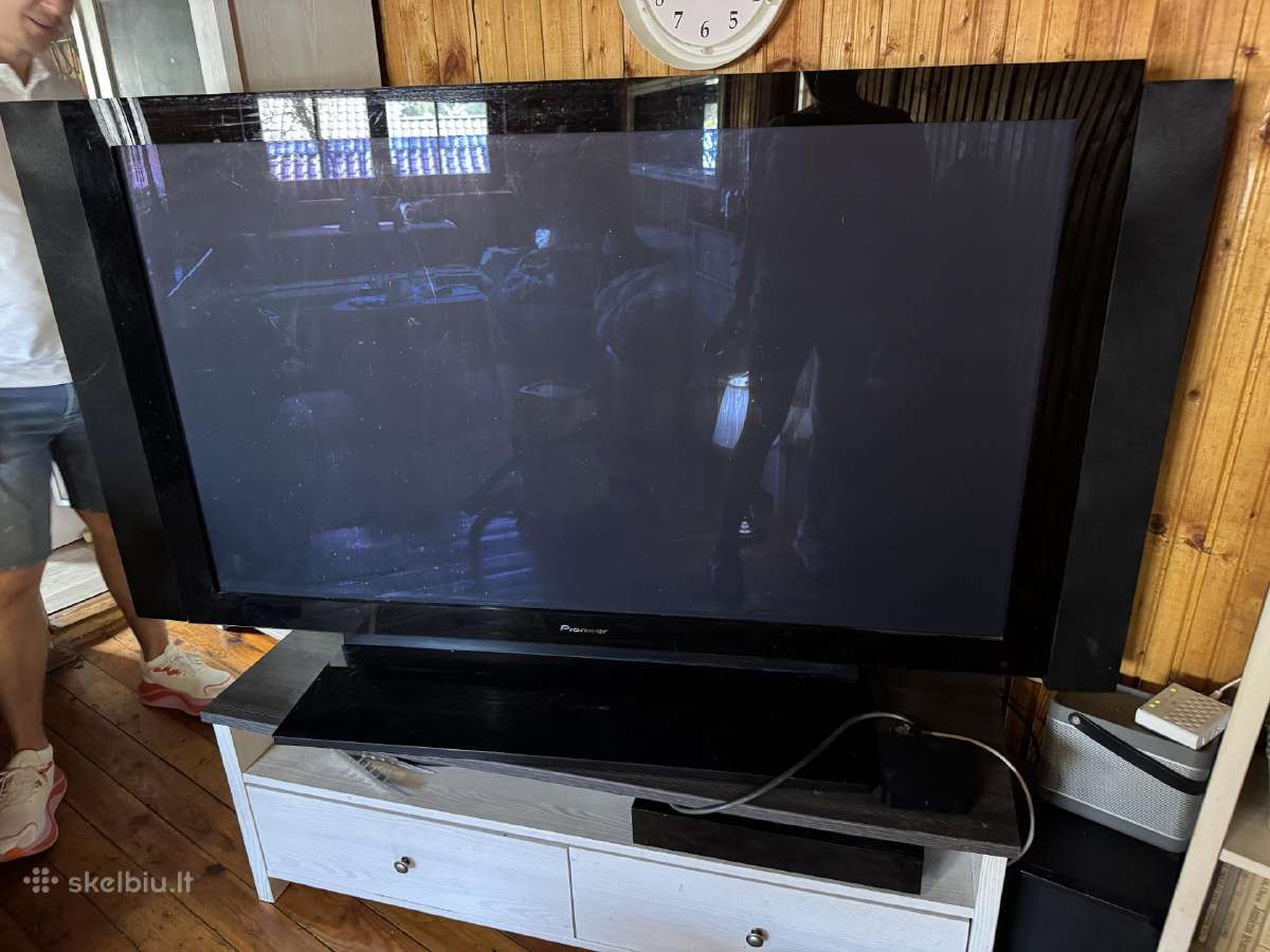 Pionner televizorius su valdymo bloku
