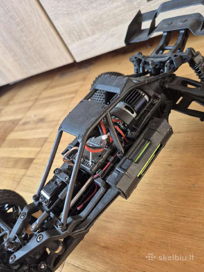 Žalias RC Modelis - nuotraukos Nr. 5