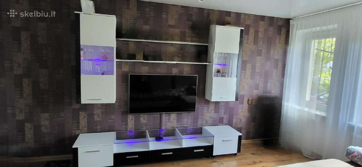 Parduodu Sekciją su TV