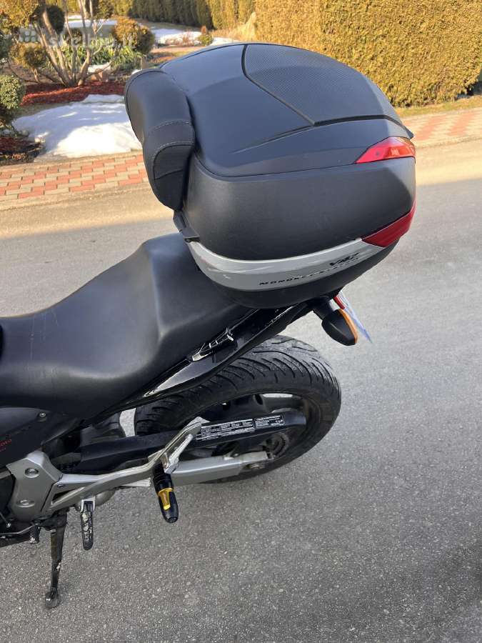 Motociklas Honda Hornet - nuotraukos Nr. 2