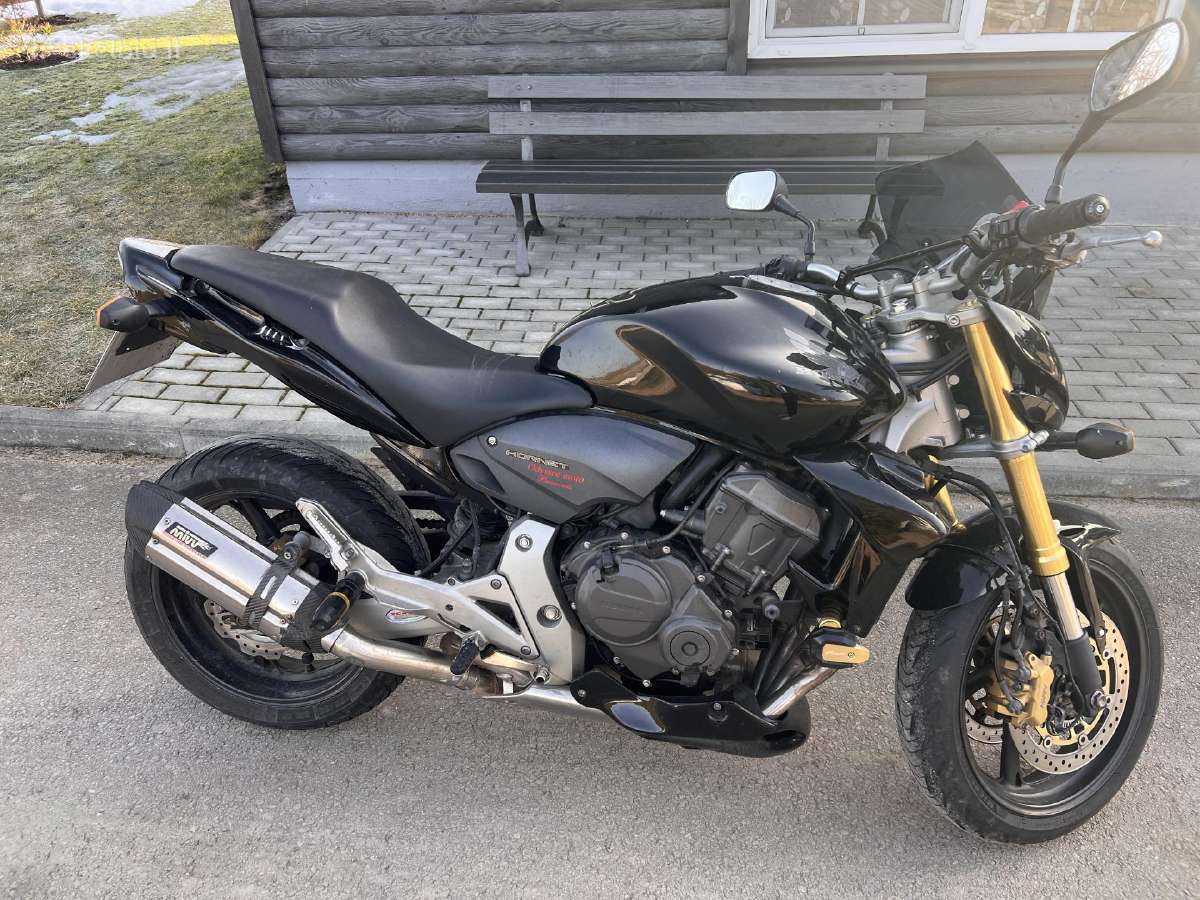 Motociklas Honda Hornet - nuotraukos Nr. 9
