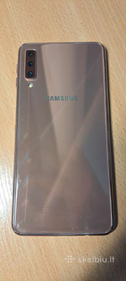 Telefonas Samsung Galaxy A7 (2018) - nuotraukos Nr. 2