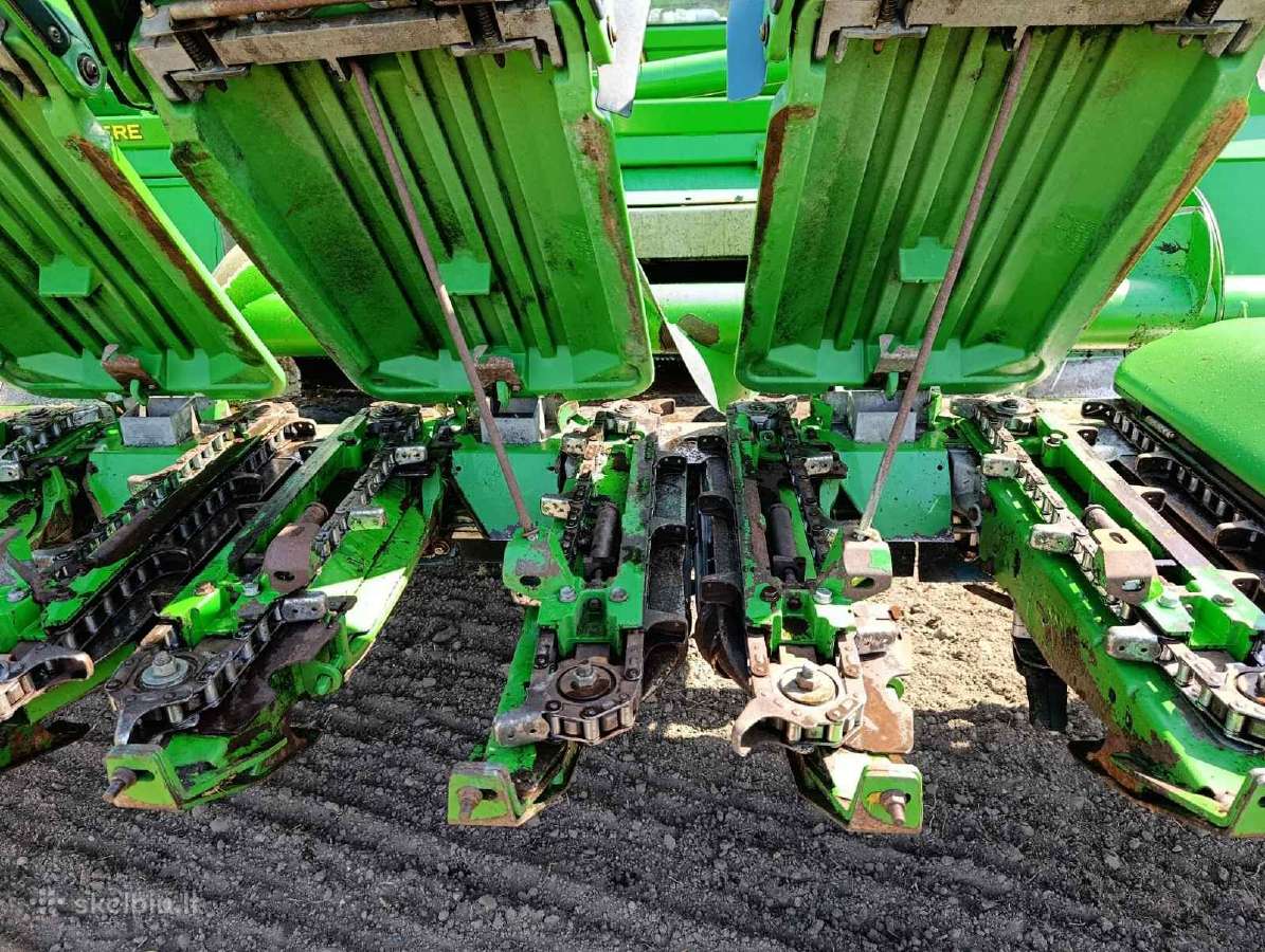 Kukurūzų kūlimo kederis John Deere 608c - nuotraukos Nr. 8