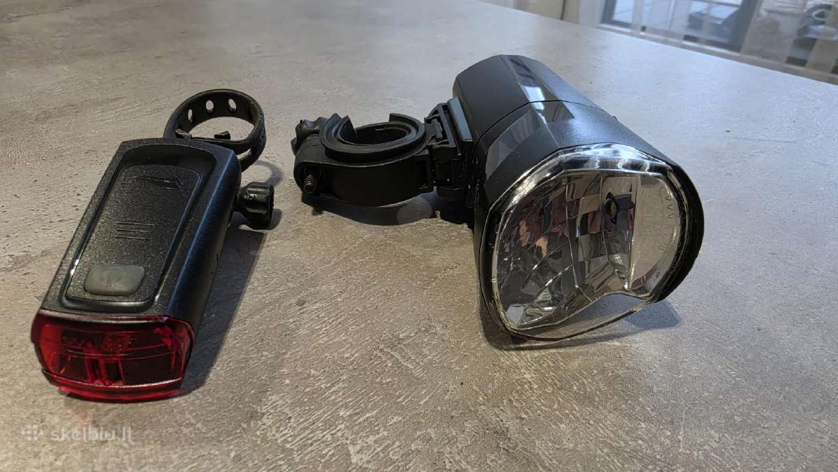 Vokiškas Prophete žibintų komplektas (40 Lux, LED)