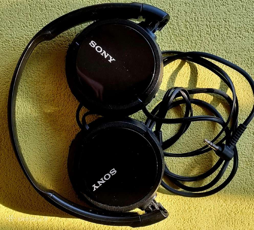 Sony ausinės su laidu