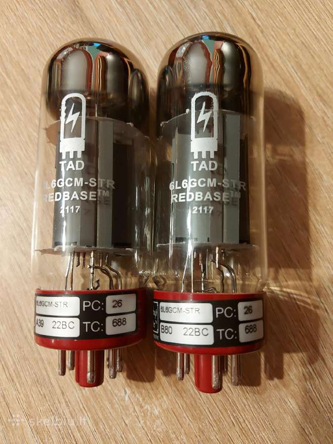 Dvi Tad 6l6gcm suderintos lempos
