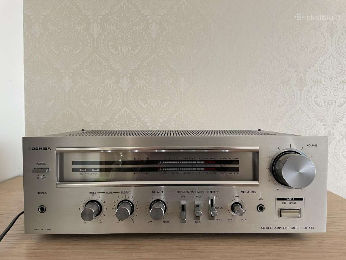 Toshiba SB-445 stiprintuvas (~1980)