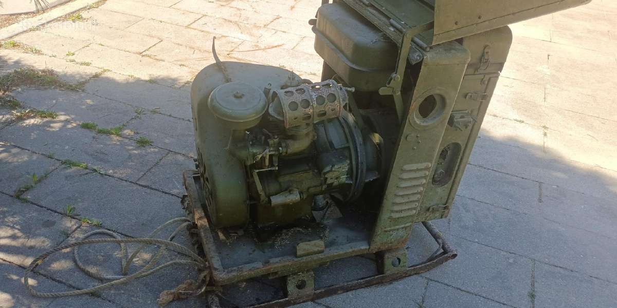 Tarybinių laikų generatorius 115v.2kw. - nuotraukos Nr. 2