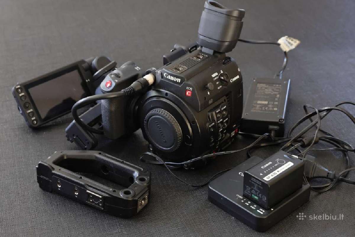 Parduodu video kamerą Canon C200 ir video galvą