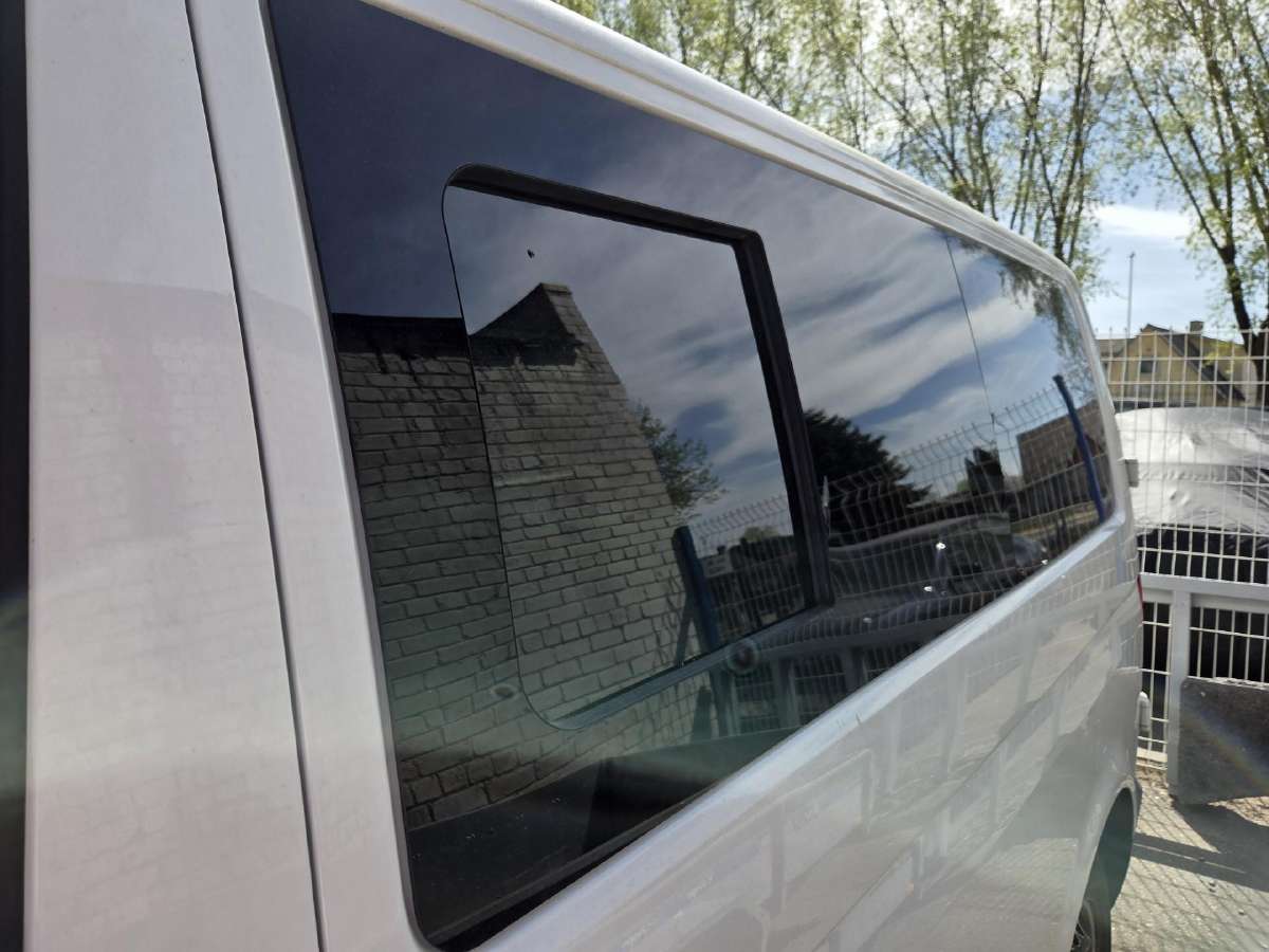 Mikroautobusų kemperių langų montavimas platinimas
