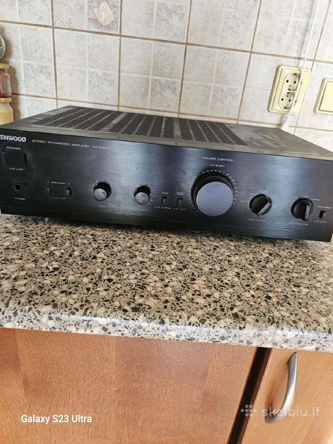 Kenwood stiprintuvas