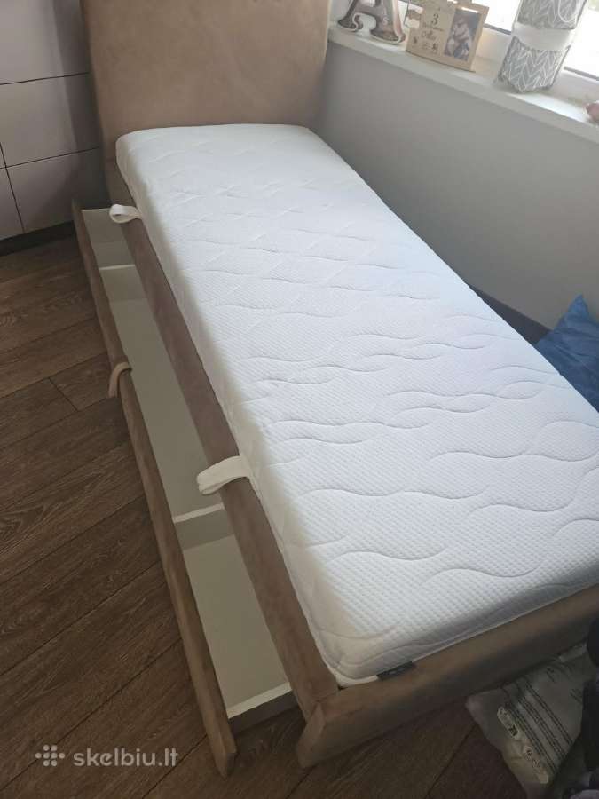 Lova 200x80 su čiužiniu