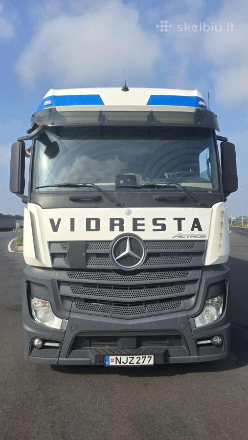 Reikalingas sunkvežimio CE vairuotojas darbui į GB