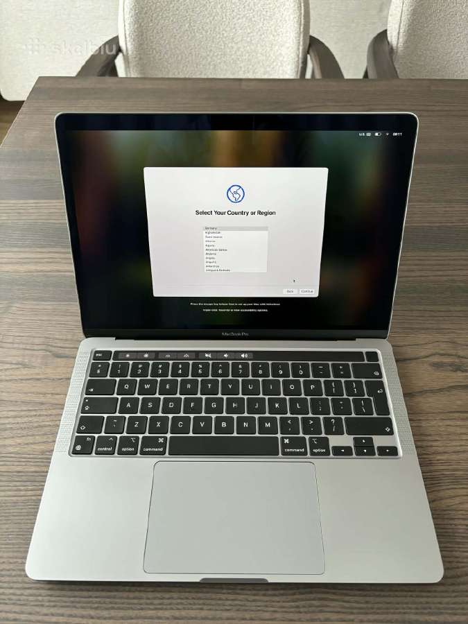 Parduodamas MacBook pro M2