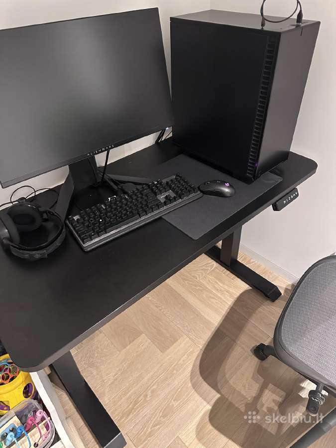 Desktronic One reguliuojamo aukščio stalas 120 cm