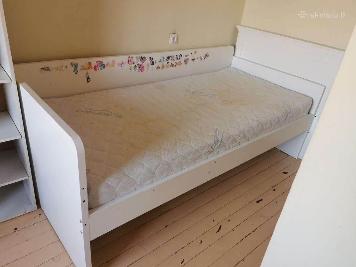 Viengule lova su ciuziniu