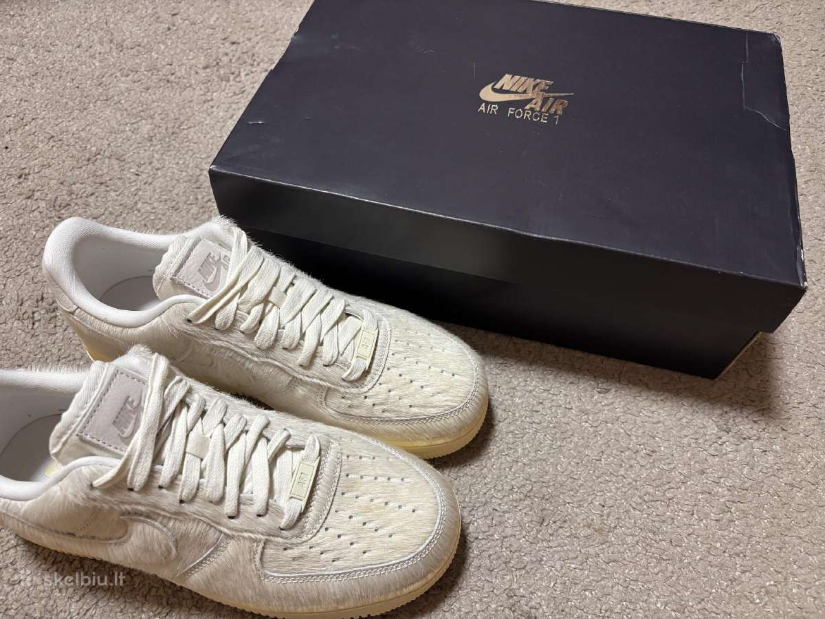 Nike Air Force 1