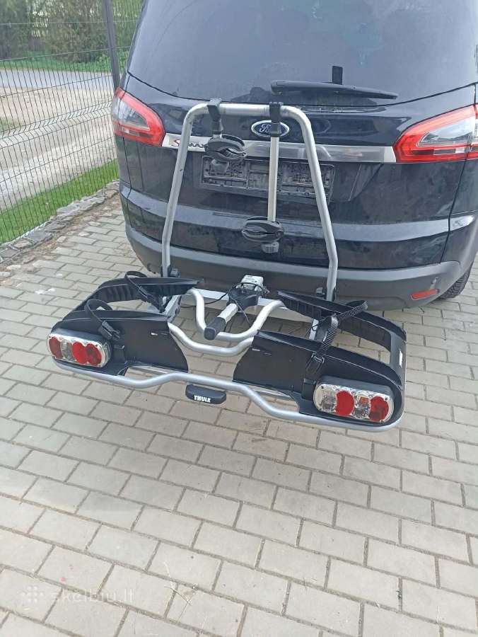 Parduodamas Thule dviračių laikiklis