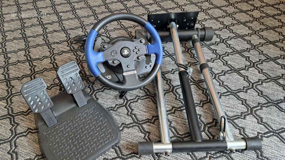 Thrustmaster T150 + wheel stand pro