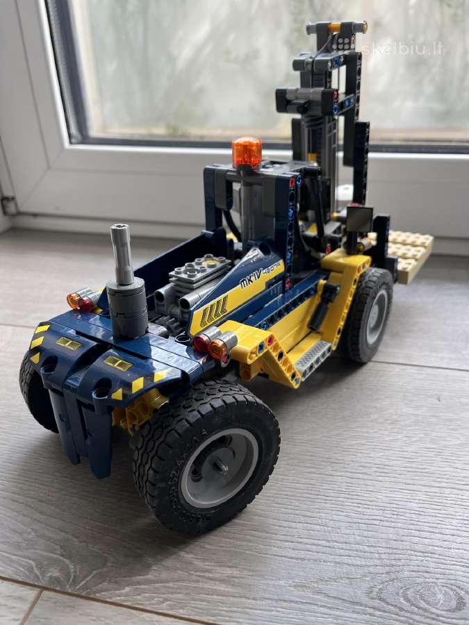 Lego Technic 42079 Heavy Duty Forklift - nuotraukos Nr. 2