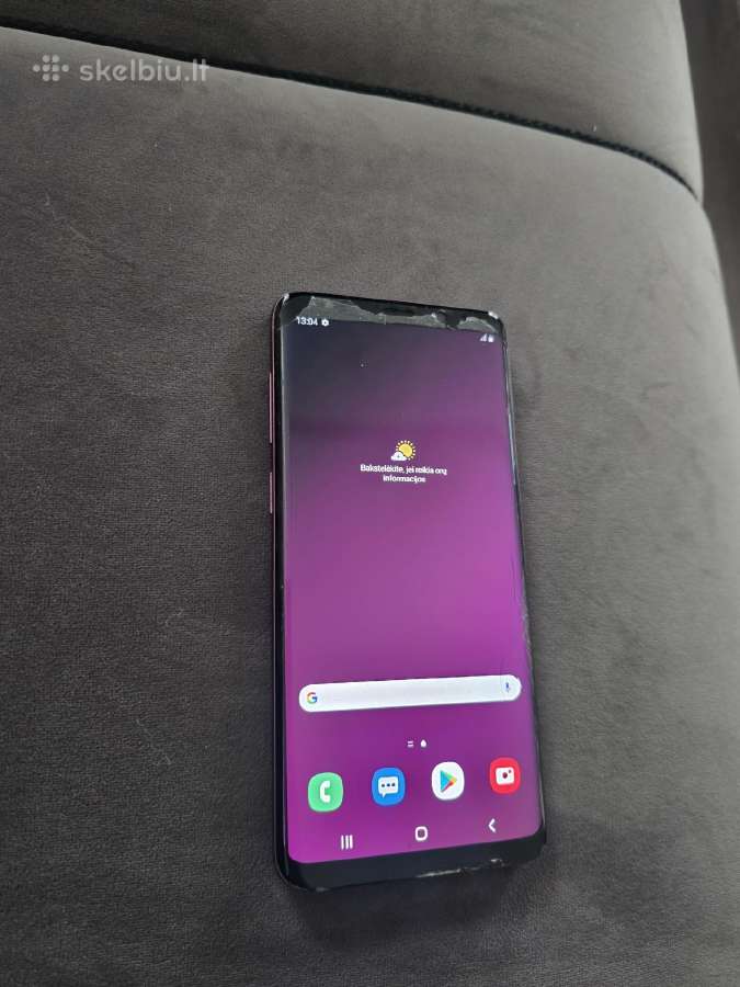Telefonas Samsung galaxy S9 64gb su dėžute.