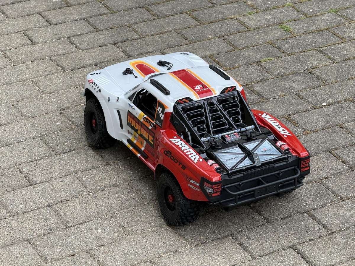 Arrma Mojave 4x4 Blx 4S 1/8 Offroad RC Automodelis - nuotraukos Nr. 3