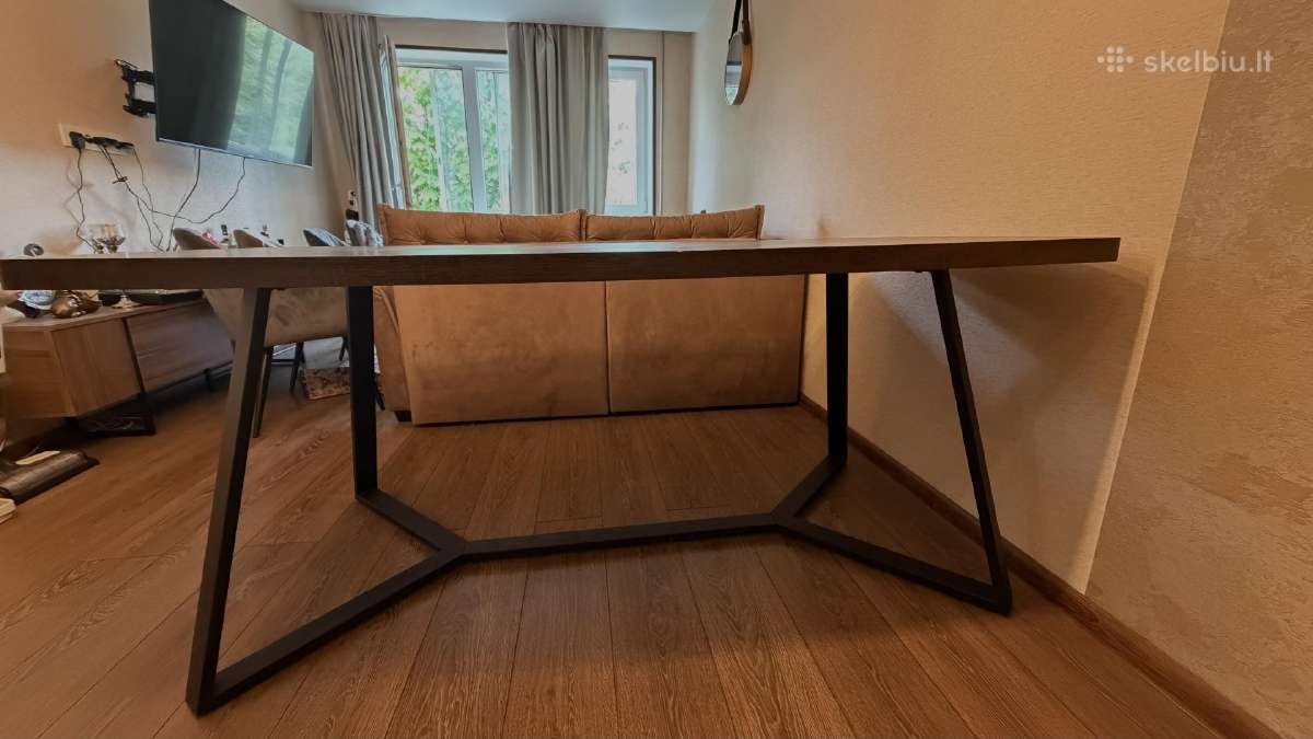 Parduodamas didelis stalas už labai gerą kainą - nuotraukos Nr. 3