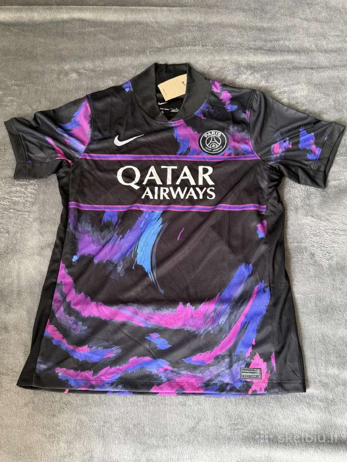 Futbolo marskineliai Paris - nuotraukos Nr. 3