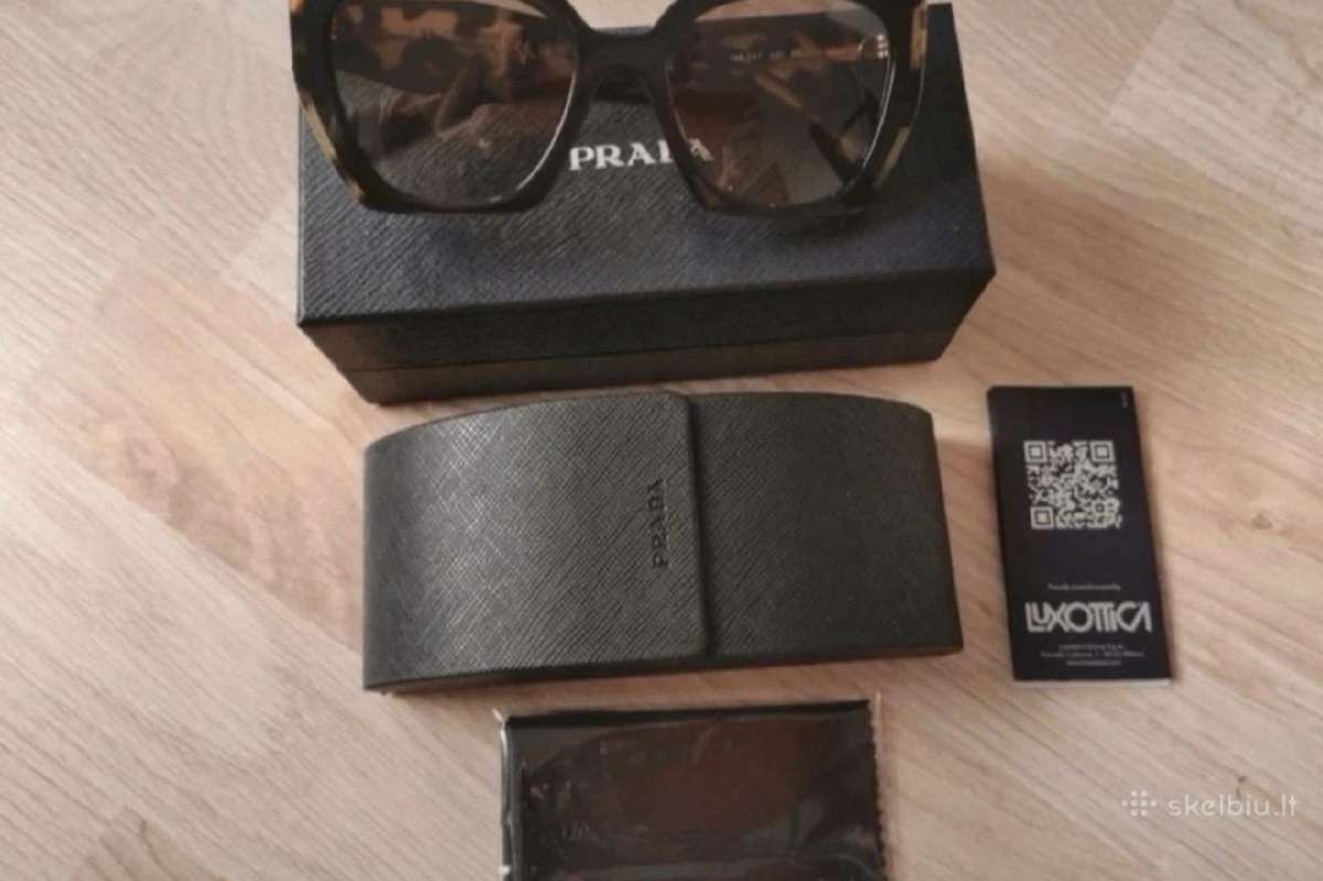 Prada akiniai nuo saulės