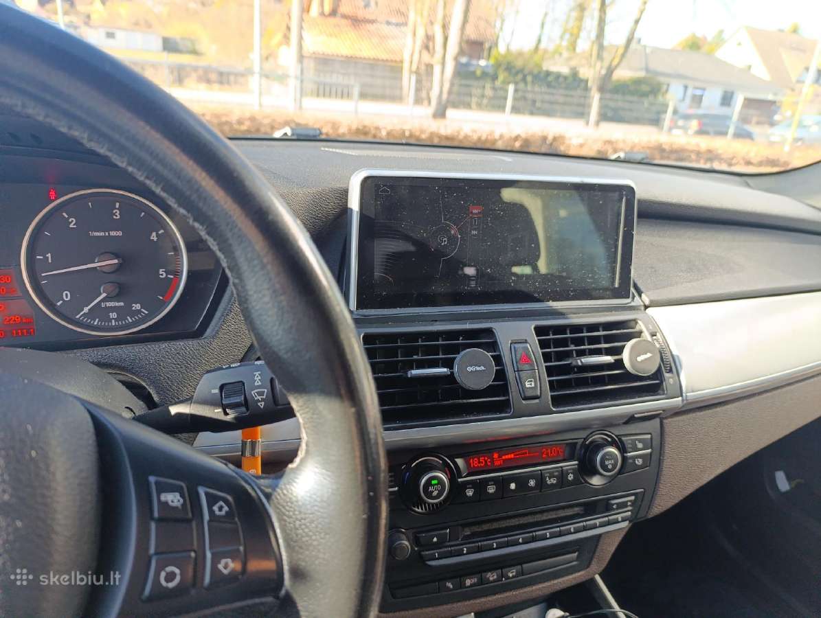 Bmw E70 X5 Parduodu Bmw X5 variklį N57d30a 8 greič