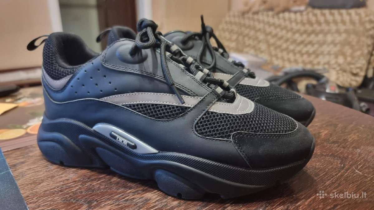 Dior B22