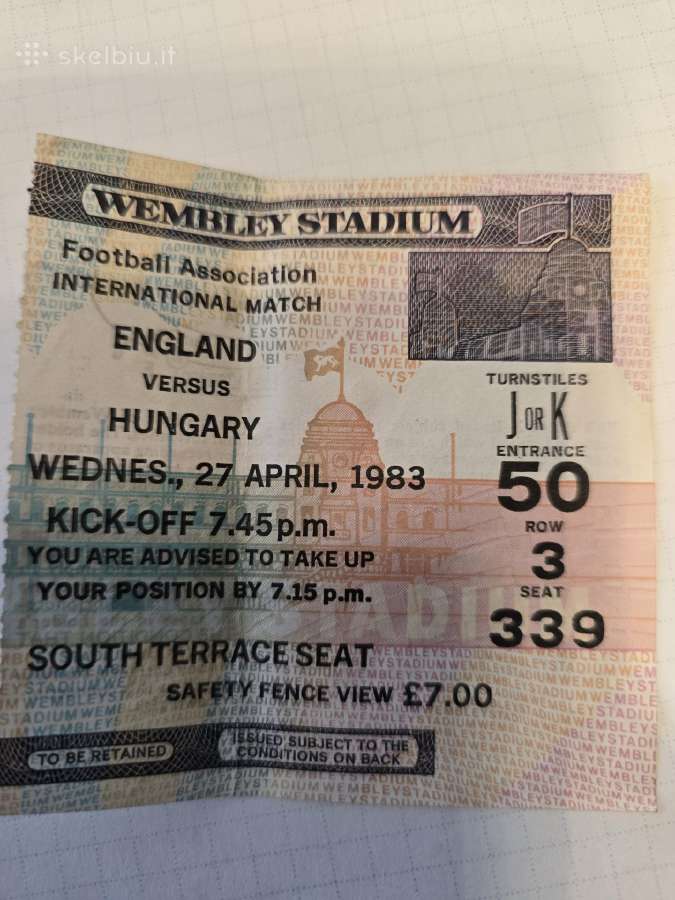 Futbolo rungtynių bilietas 1983m