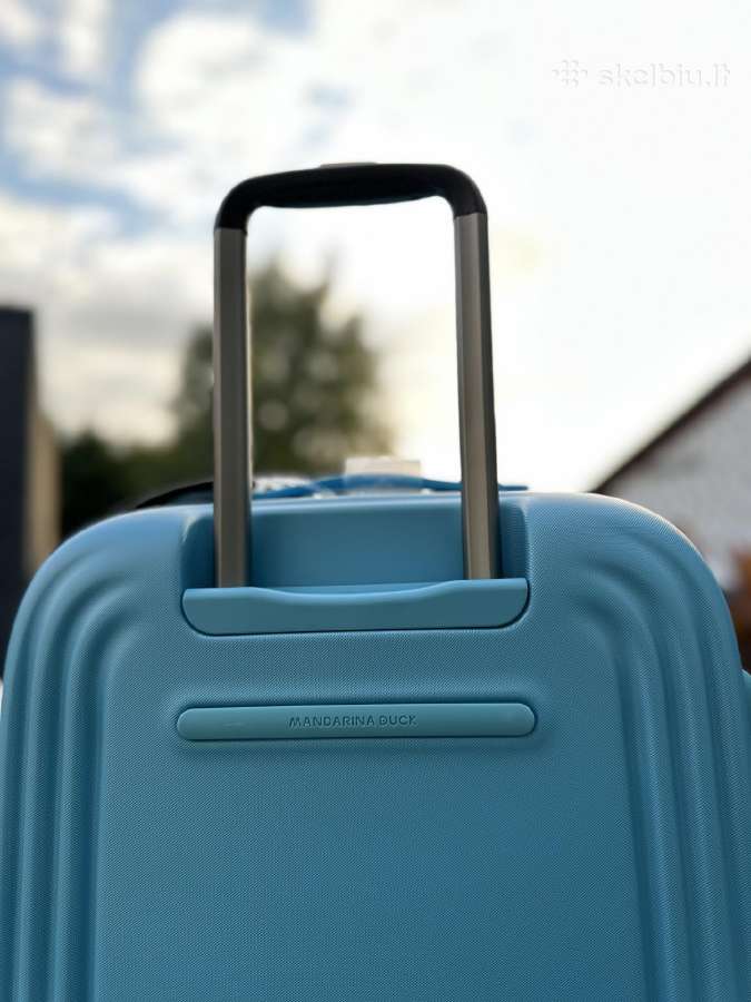 Nauji M dydžio lagaminai Mandarina Duck - nuotraukos Nr. 21
