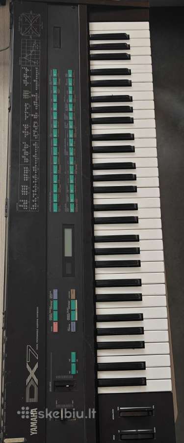 Yamaha dx7 sintezatorius geros būklės