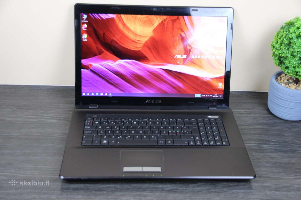 Asus 17,3 LED 8gb 120ssd hdmi kamera