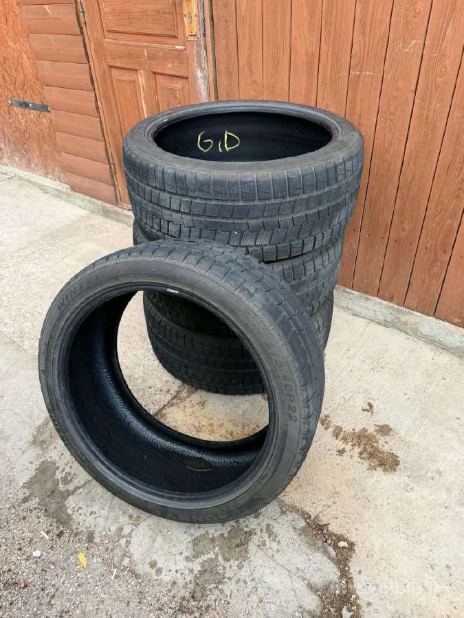 Padangos 275/40 R22 žieminės