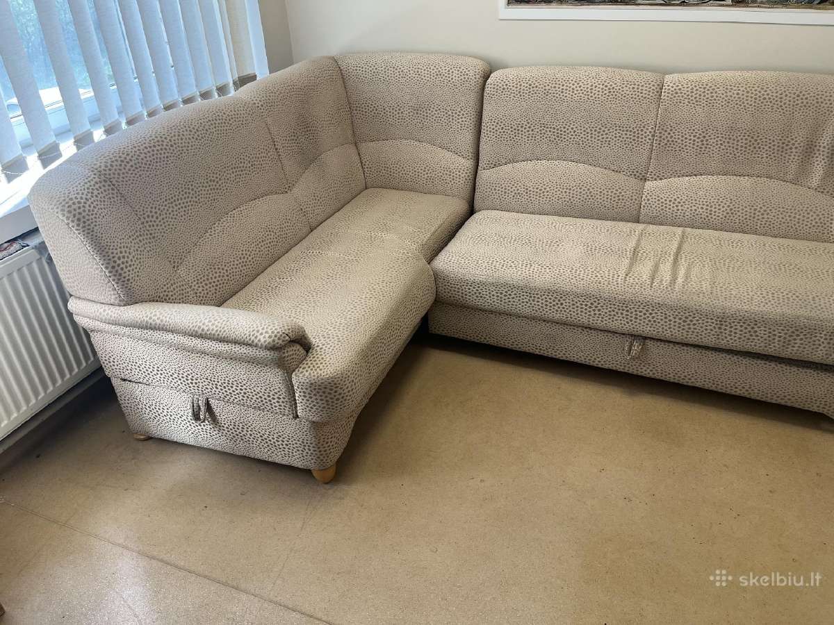 Kampinė sofa