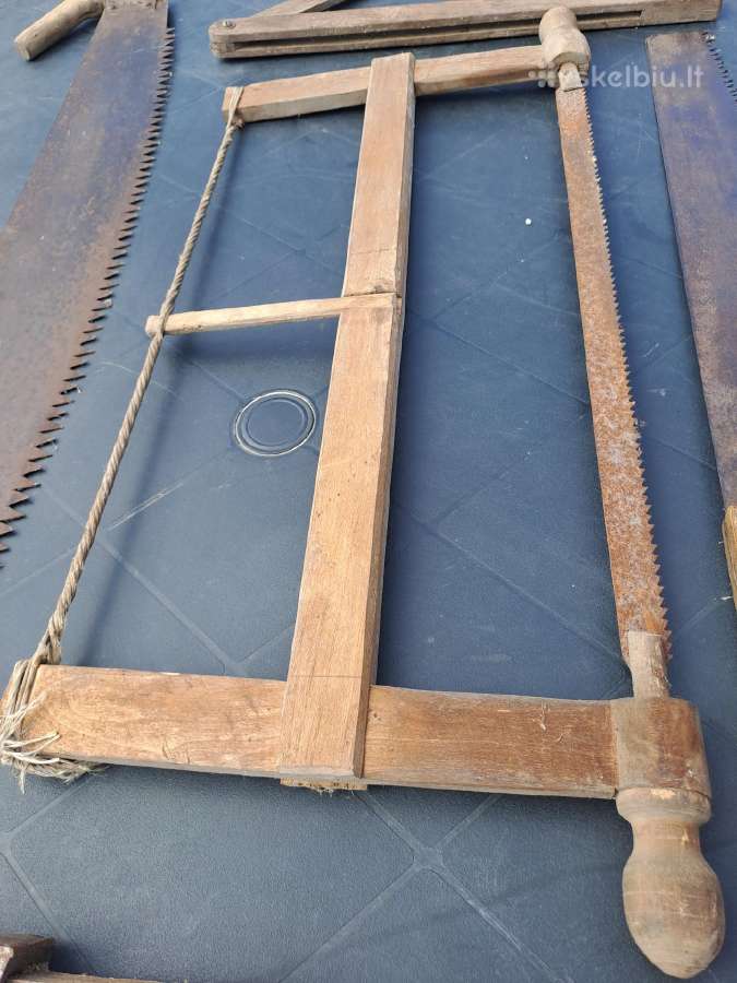 Senovinis pjuklas ranku darbas
